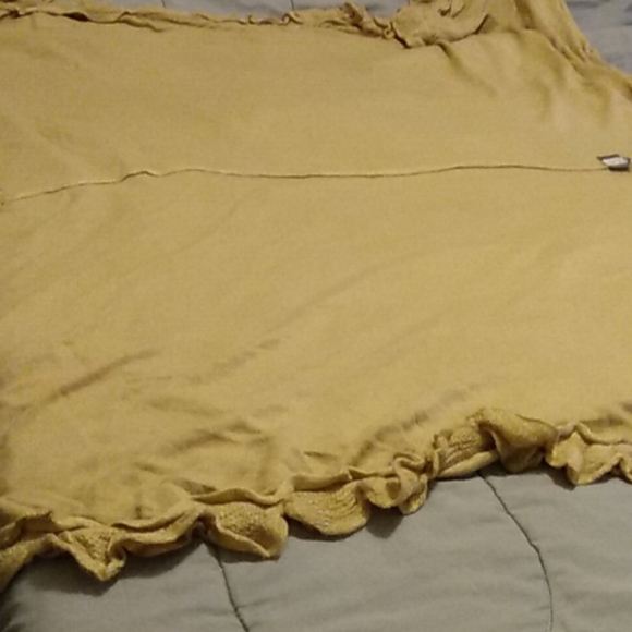 Cover up Shaw Cape - Picture 2 of 5